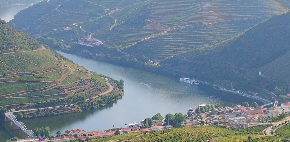 Duero folyó partaj - Ribera del Duero borvidék Spanyolországban