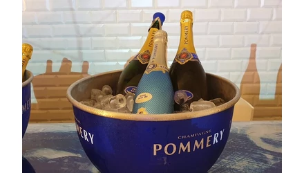 A Champagne Nemzetközi Világnapja október 27. - Akcióval