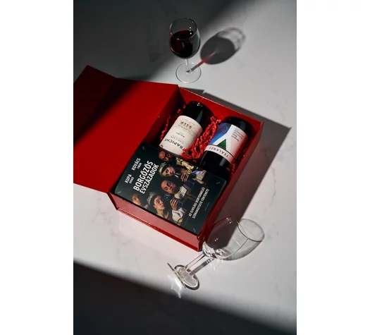 Legjobb ajándék - Két újvilági bor és a könyv - Fekete díszdobozban
